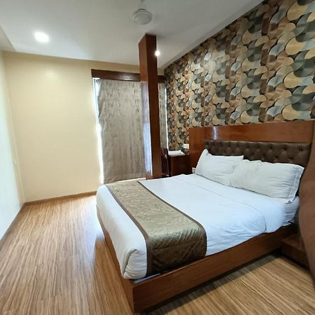 Hotel A Suites Βομβάη Εξωτερικό φωτογραφία